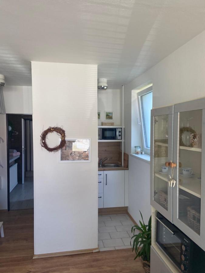 Apartmán v Březí Brezi Exterior foto